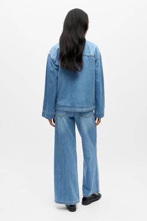 Rosie Overshirt – Hellblauer Denim