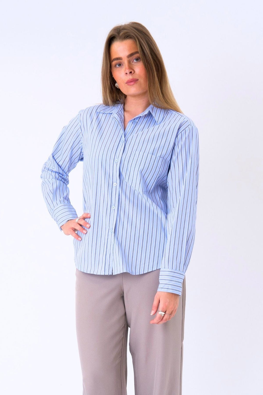 Gestreiftes Thalia-Hemd – Hellblau