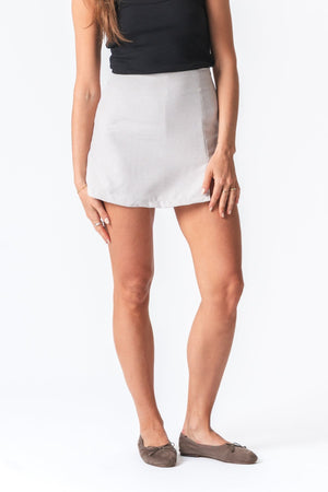 Amina Skorts – Grau