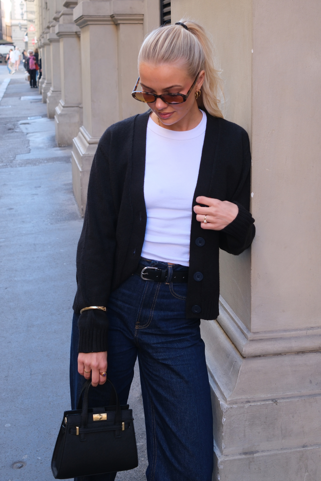 Strickjacke - schwarz
