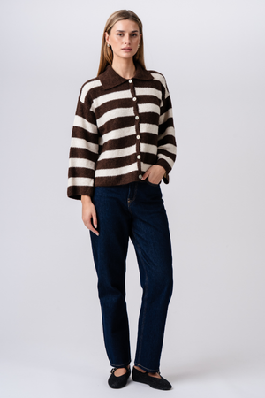 Josie Polo Knit – Braun/Gebrochenes Weiß