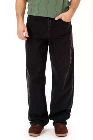 Wilhelm Regular Jeans – solide Schwarz