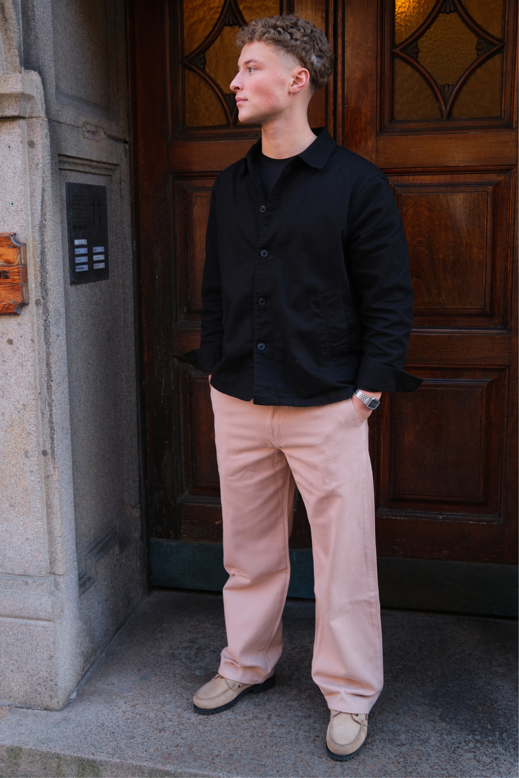 Gerade geschnittene Baumwoll-Chino – Beige