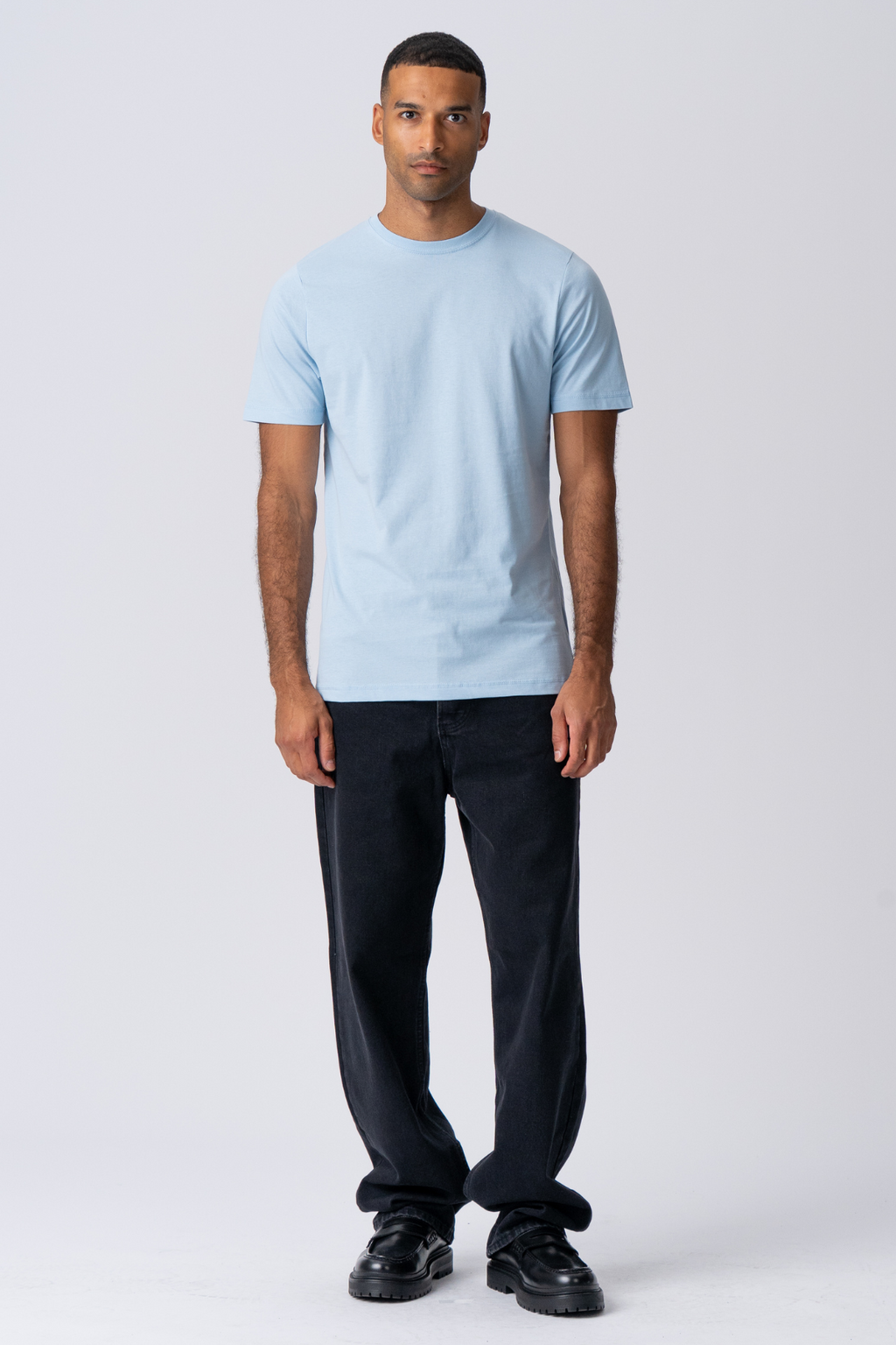 Basic T-Shirt - Hellblau