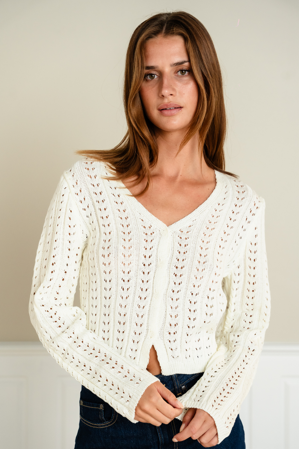 Virginia Strick Cardigan - Ecru.
