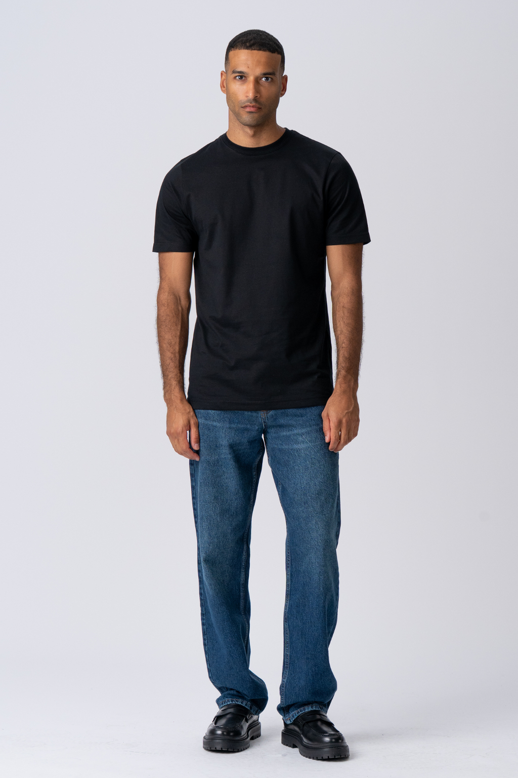 Basic T-shirt - Schwarz