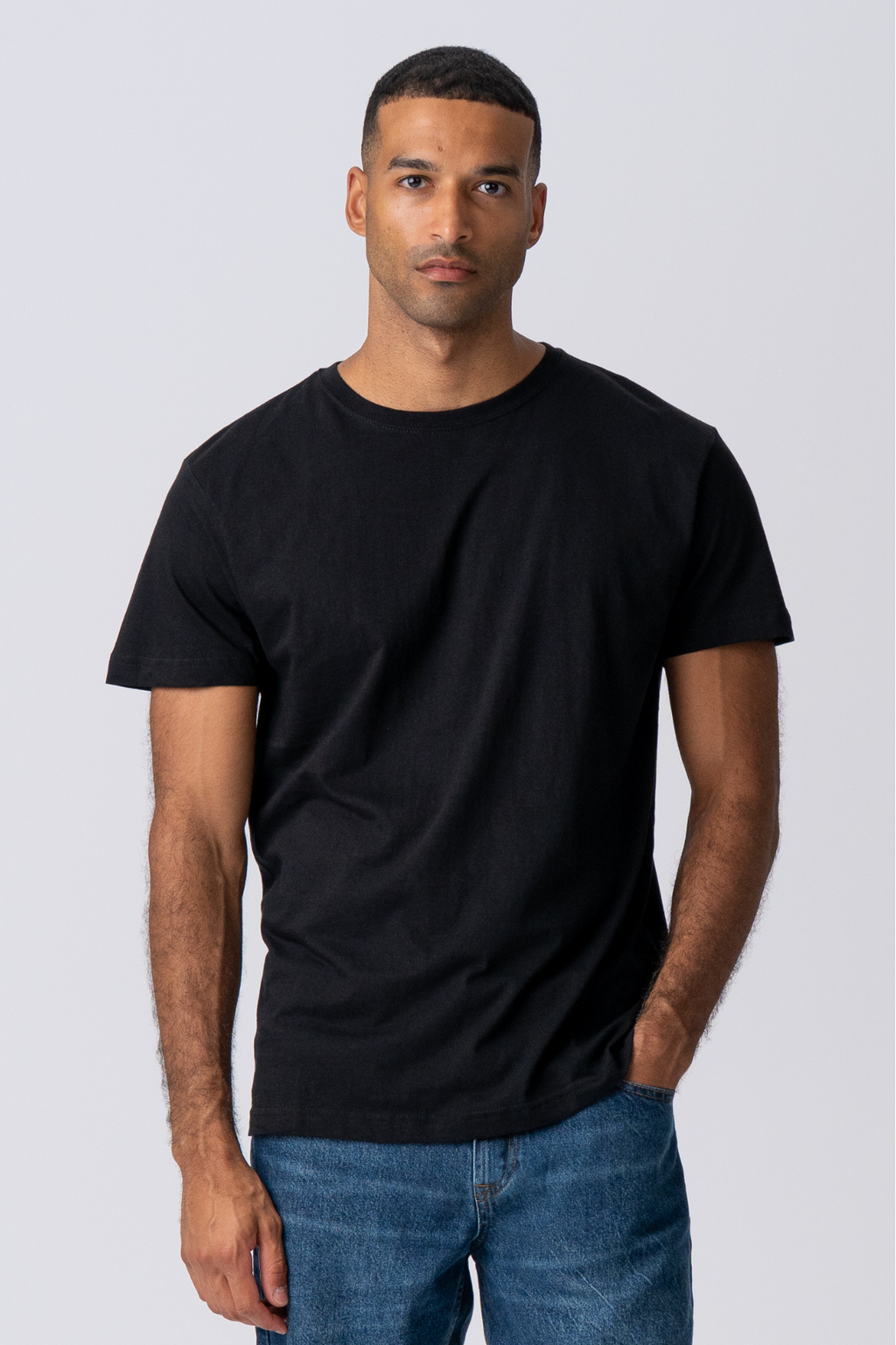 Basic T-shirt - Schwarz