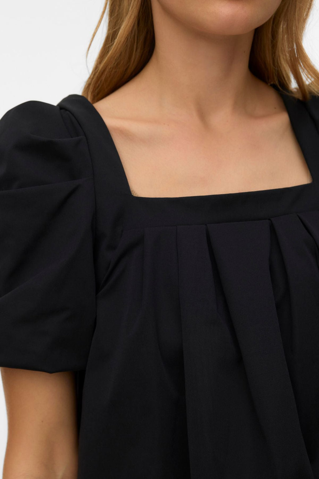 Ann Ss Kurzes Kleid mit quadratischem Ausschnitt - Schwarz