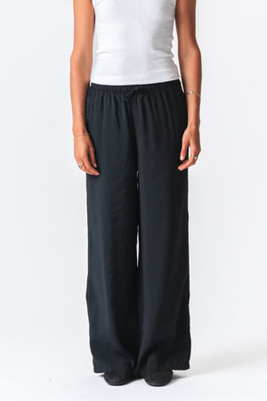 Mia Pants + Mia -Shirt (schwarz) - Paketangebot