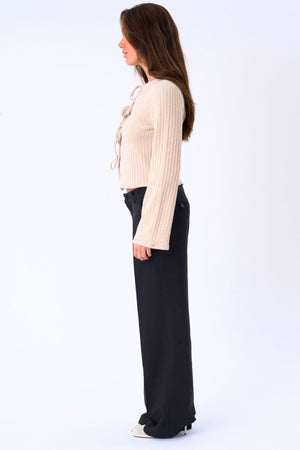Ivy Krawattenbluse gestrickt – Beige