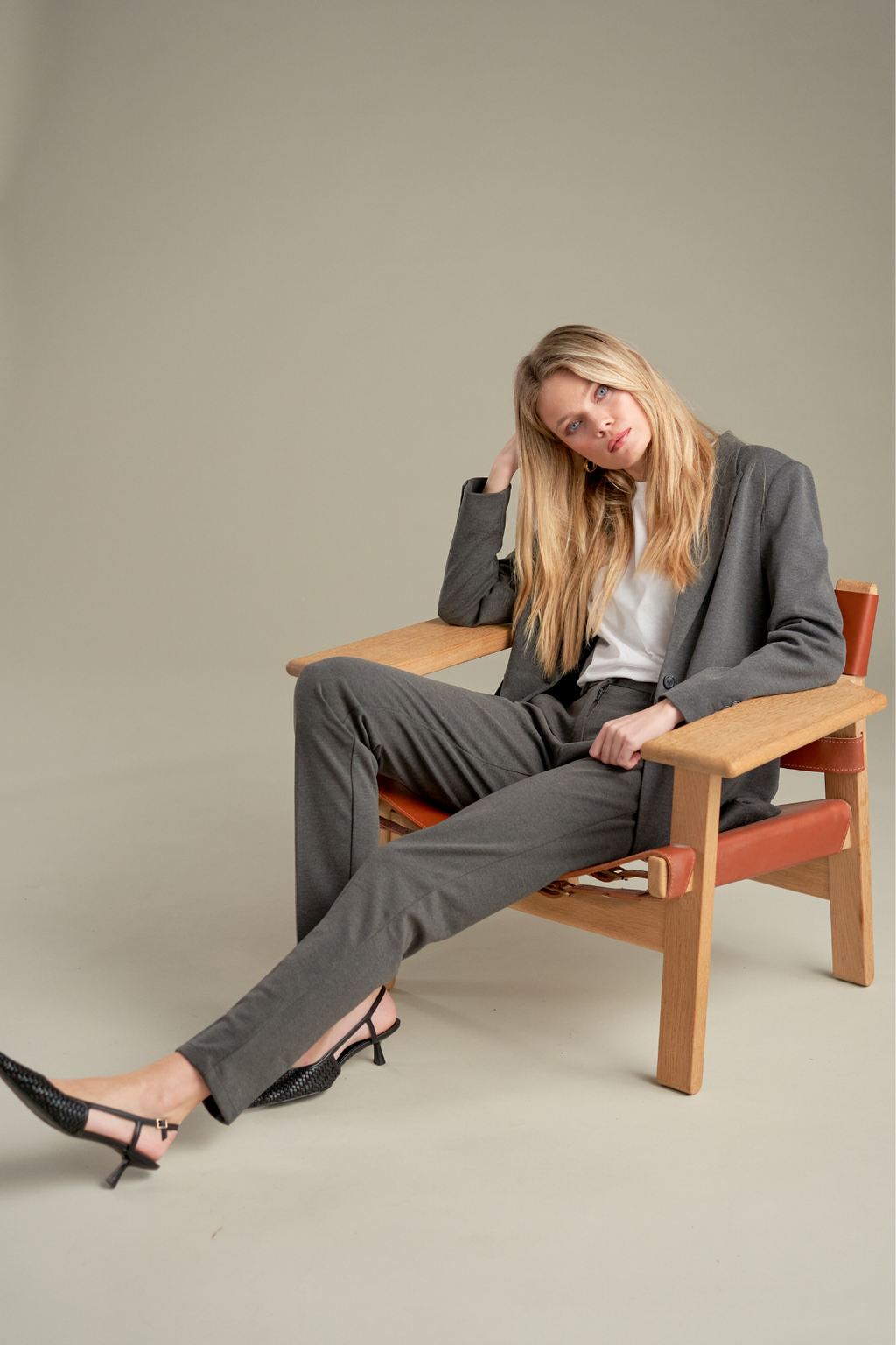 Performance Anzug für Damen (Dunkelgrau) - Paketangebot