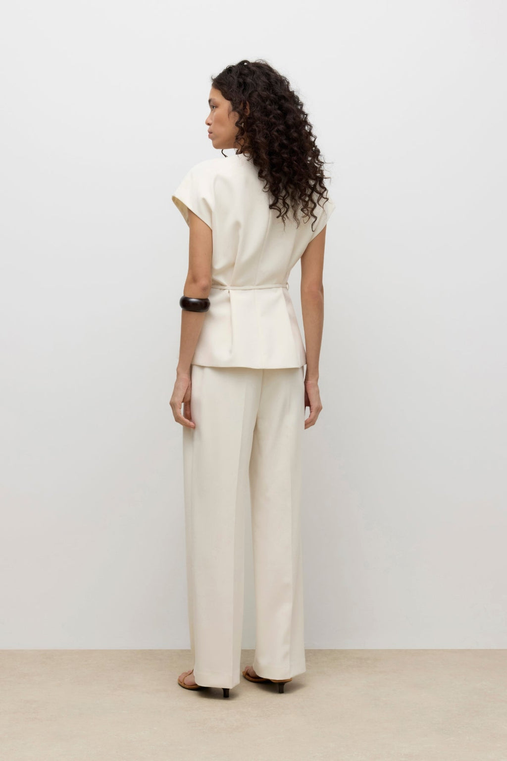 Vannah Midi-Weste mit V-Ausschnitt – Birke