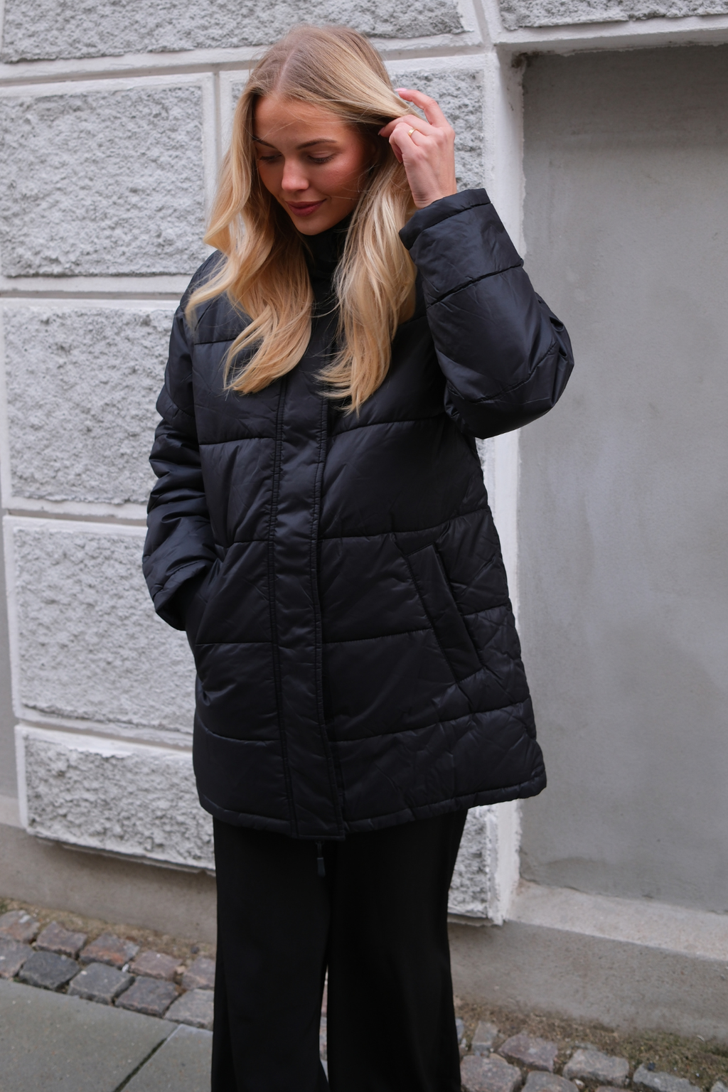 Lange Pufferjacke - Schwarz