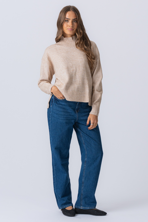 Emma Strick – Beige