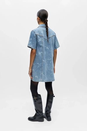 Kurzes Jeanskleid Claudia – Hellblauer Denim