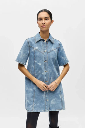 Kurzes Jeanskleid Claudia – Hellblauer Denim