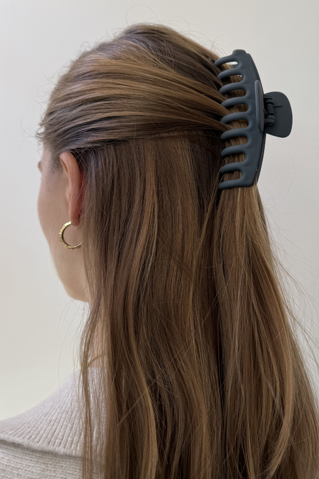 Olivia Haarspange – Dunkelbraun