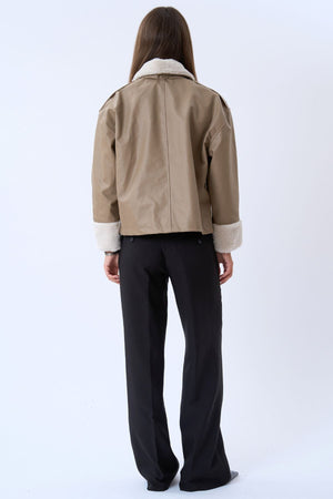 Faux Leder -Scherlingjacke - Beige