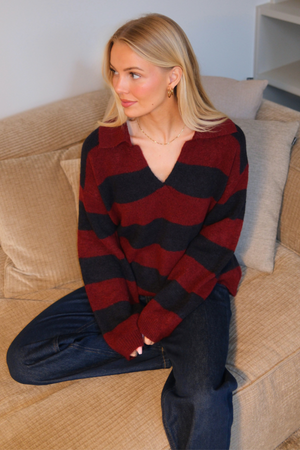 Nora Knit – Burgunderrot/Tiefblau