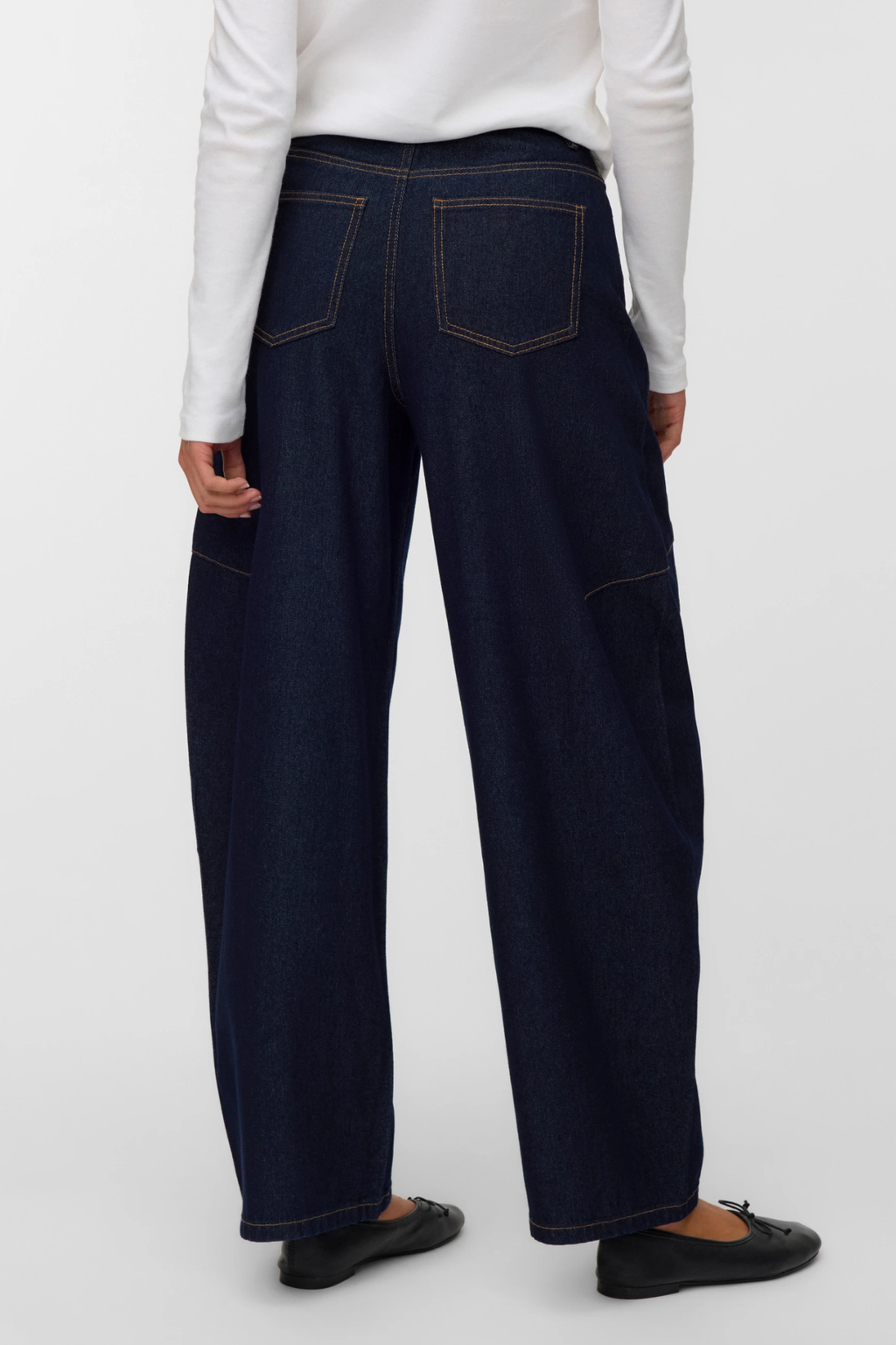 Kaitlin Wide Barrel Jeans – Dunkelblauer Denim