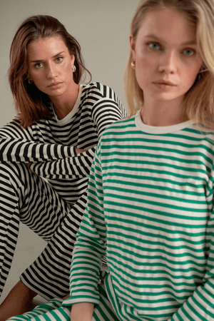 Gestreifte Langarmhose Slim Fit - Schwarz