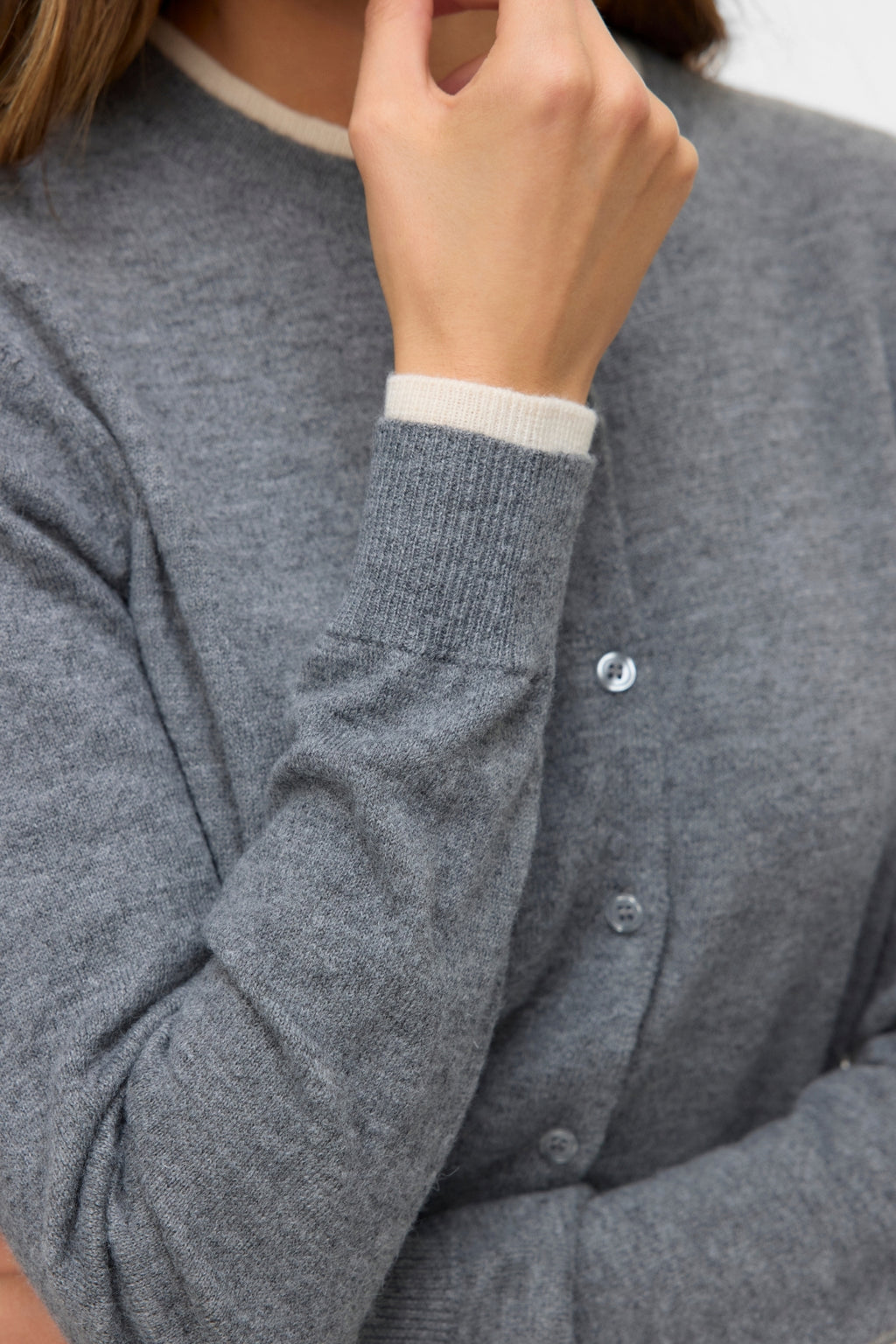 Wundervoller O-Neck Cardigan -Medium Grey Melange m. Birke