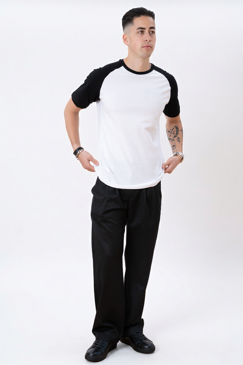 Basic Raglan T -Shirt - Schwarz und Weiß