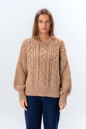 Emma Zopfmuster – Beige