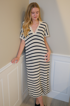 Victoria Kleid - Weiß/Marine