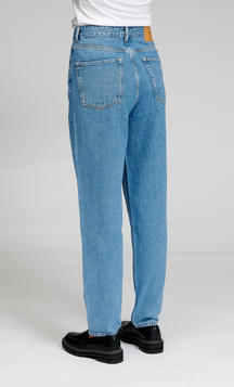 The Original Performance Mama Jeans - hellblauer Denim