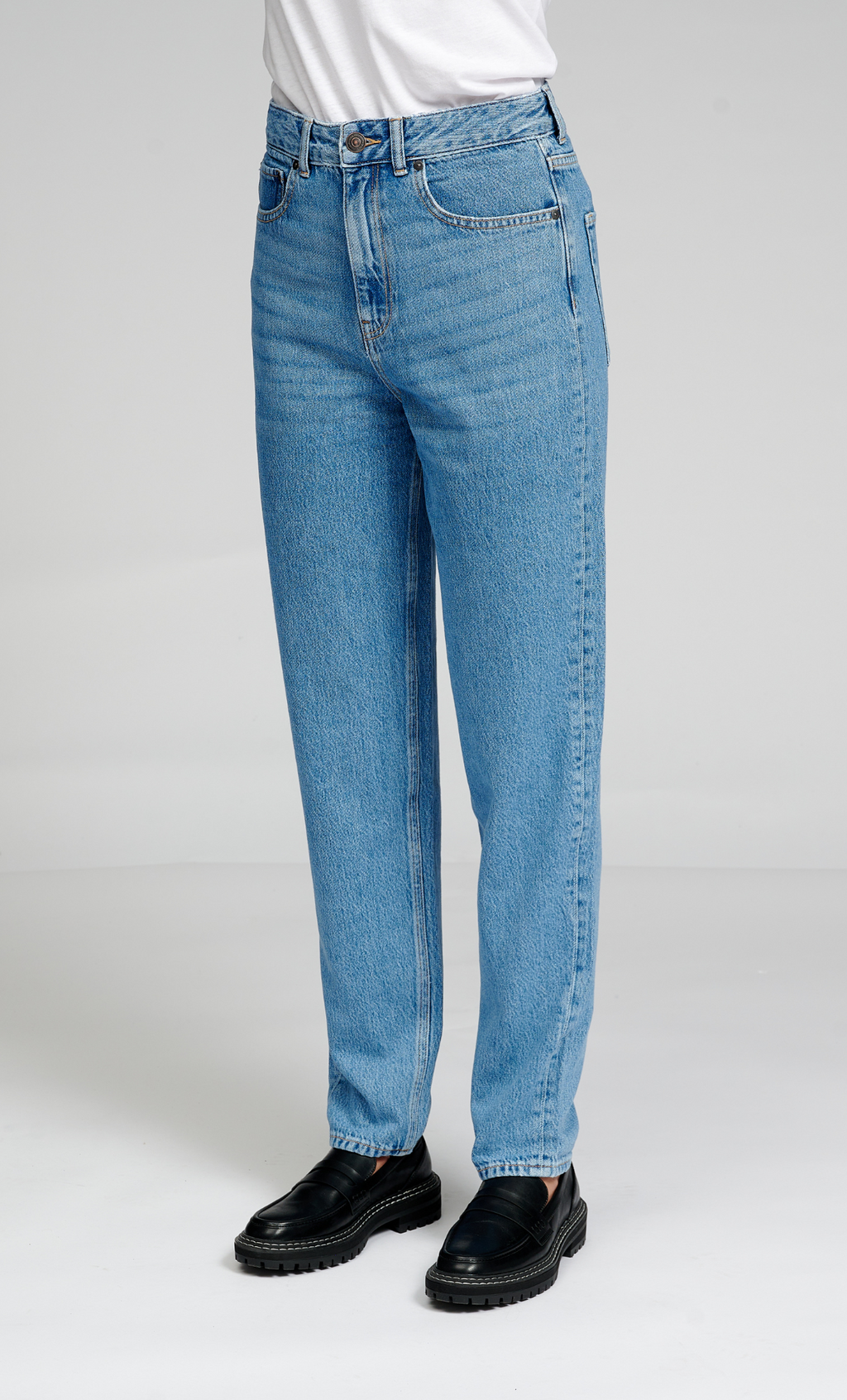 The Original Performance Mama Jeans - hellblauer Denim