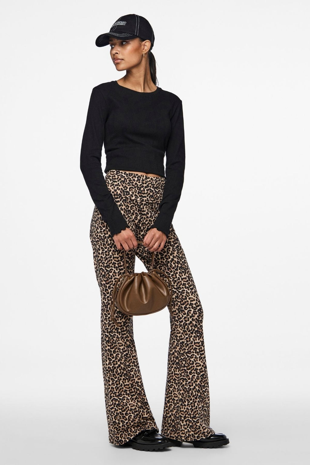 Marie O -Neck Poin Top - Schwarz