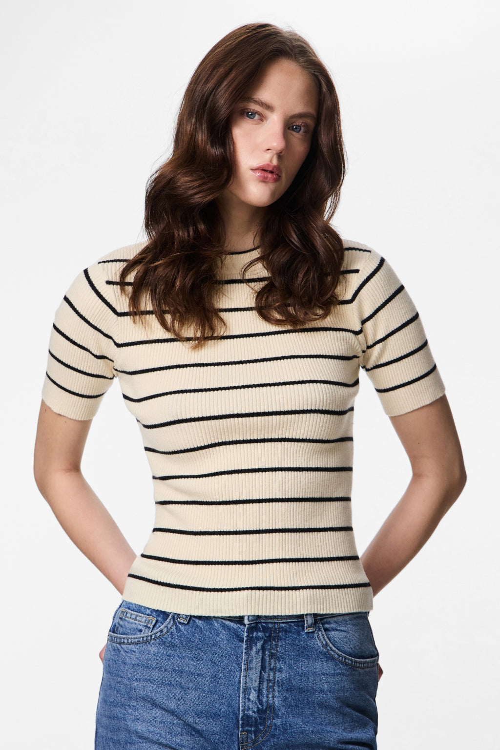 Mira O-Neck-Strick – Birke Schwarz