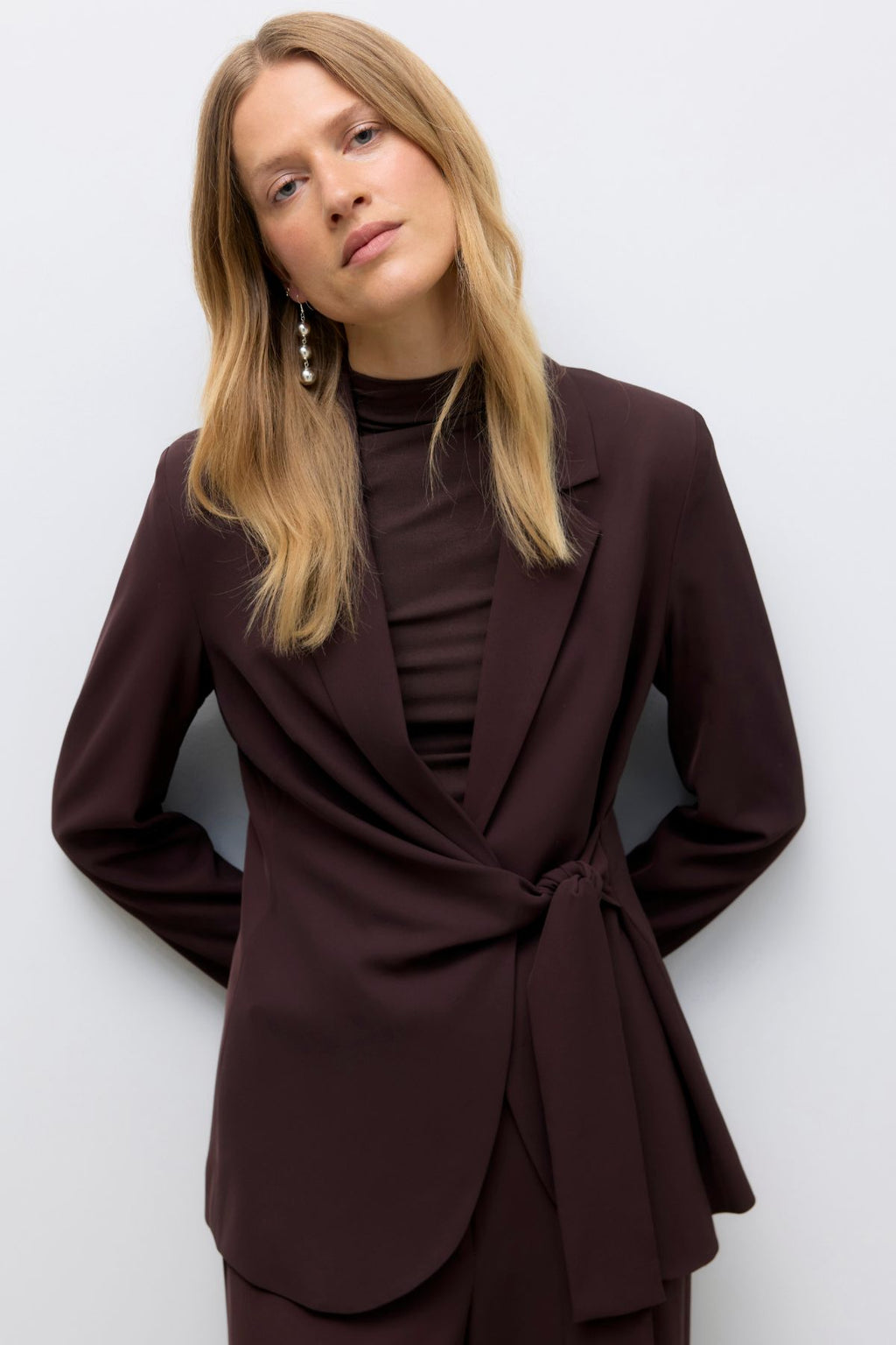 Upama Tie Blazer - Schokoladenpflaume