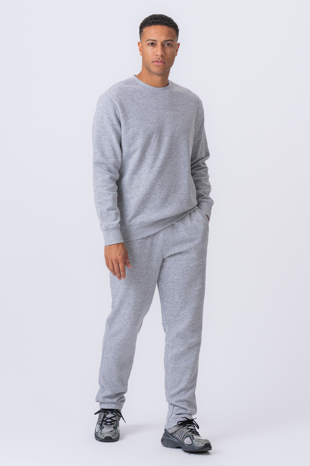 Essential Sweatset – Grau