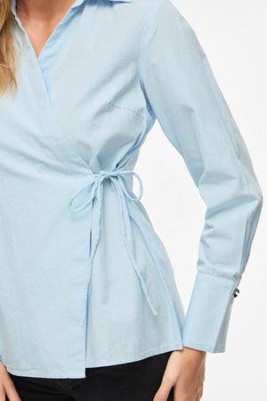 Lumi Wickeloberteil mit V-Ausschnitt – Nantucket Breeze