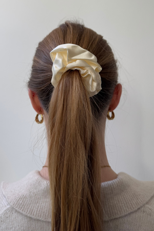 Satin Scrunchie - Weiß