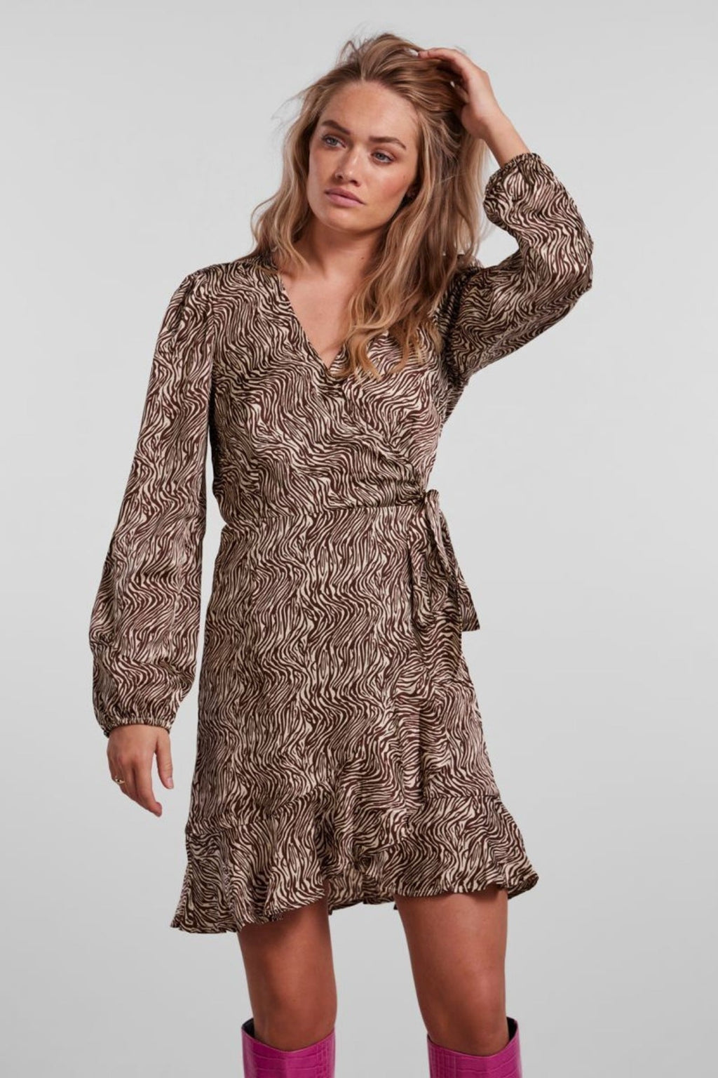 Julia Wrap Kjole - Chicorée Kaffee