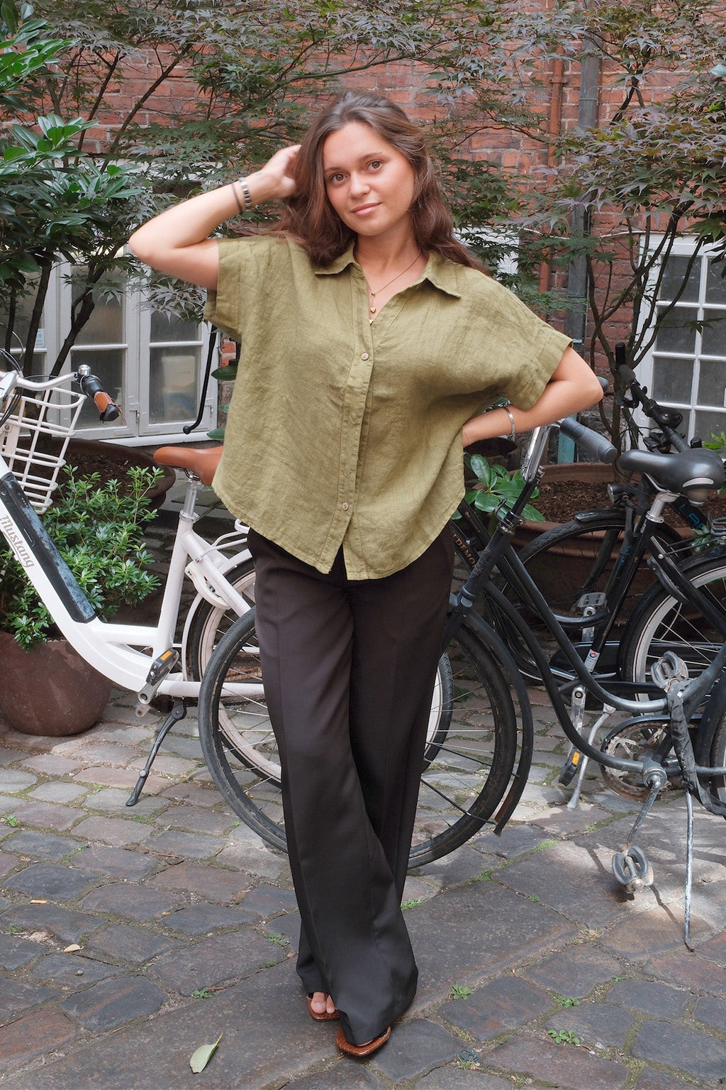 Astrid Leinenhemd - Oliv