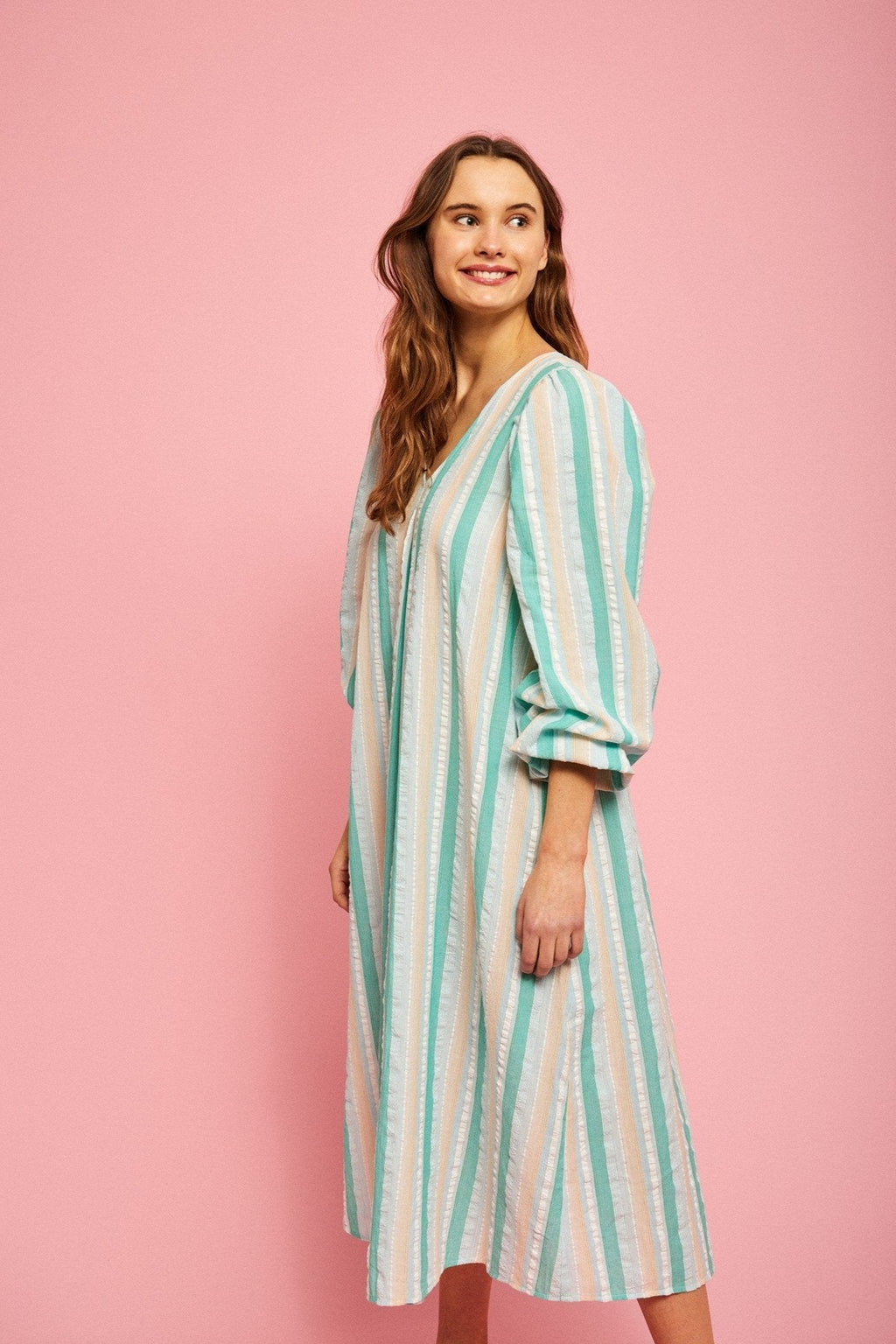 Fursa Midi Kleid - einfach grün