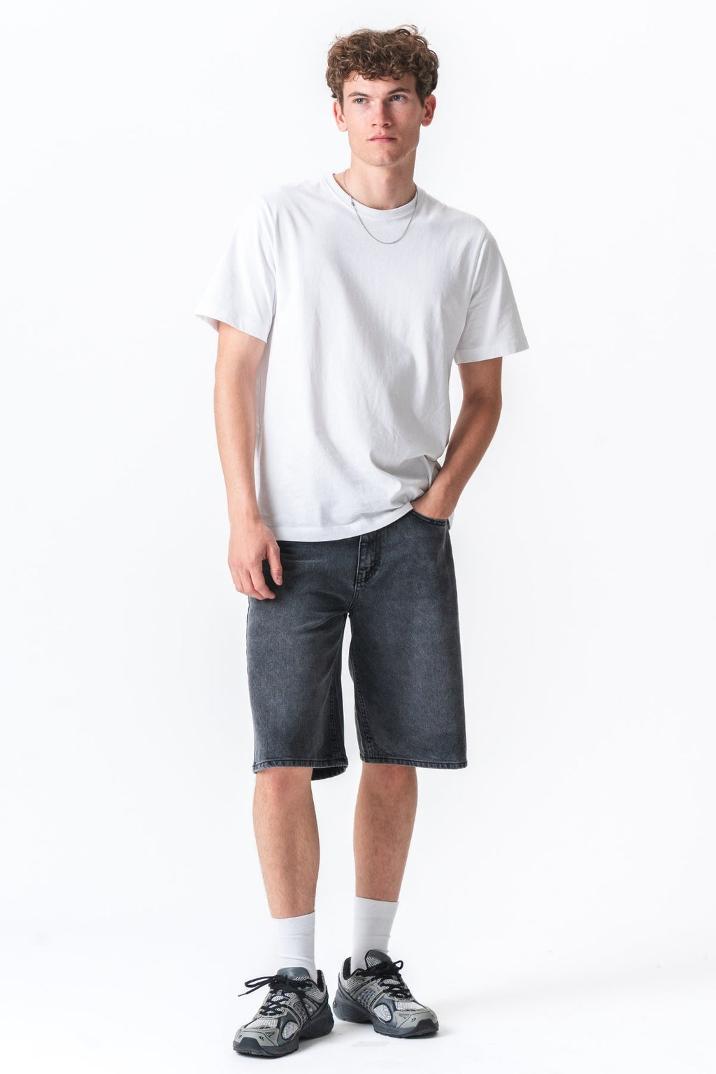 Denim Shorts Locker - schwarz