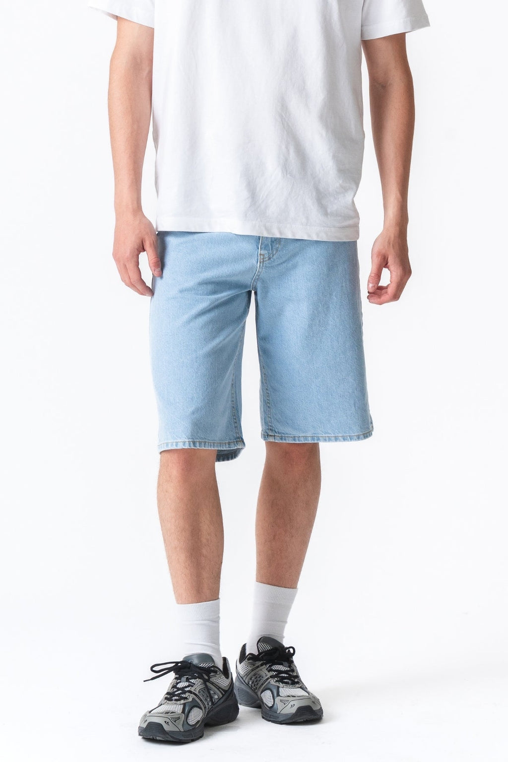 Denim Shorts Locker - hellblau