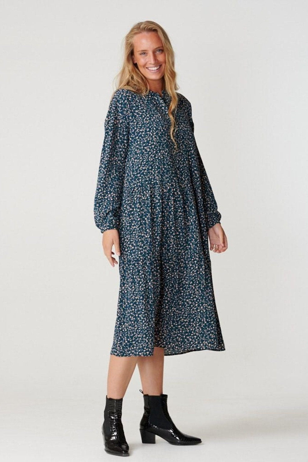 Sara Langarmed Kleid - grün