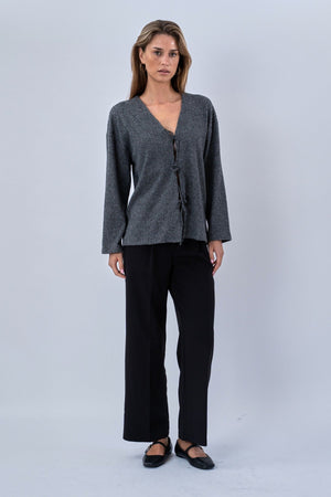 Ivy Krawattenbluse gestrickt – Grau