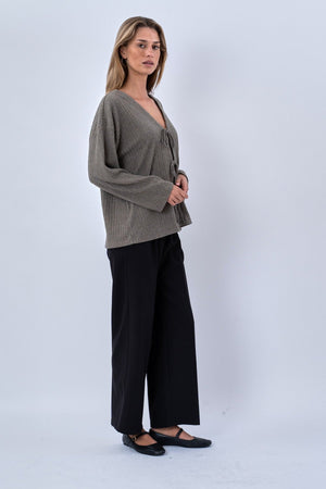 Ivy Krawattenbluse gestrickt – Khaki