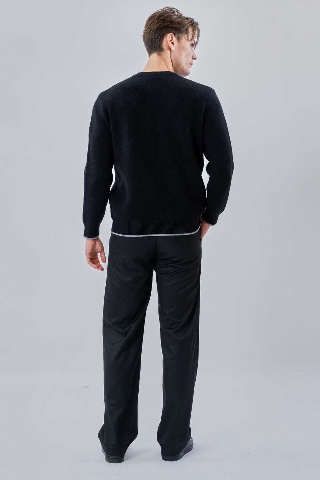 Pullover mit Rundhalsausschnitt - Schwarz