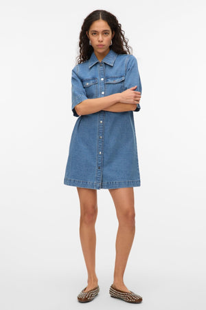 Fenja Short Denim Kleid - mittelblauer Denim