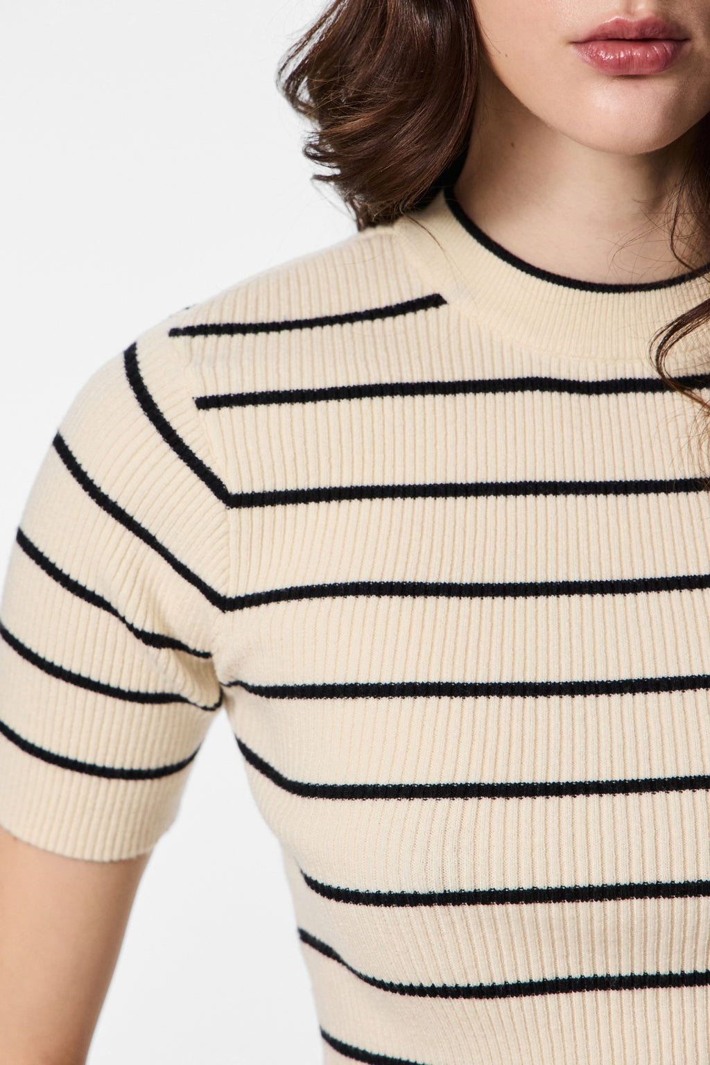 Mira O-Neck-Strick – Birke Schwarz