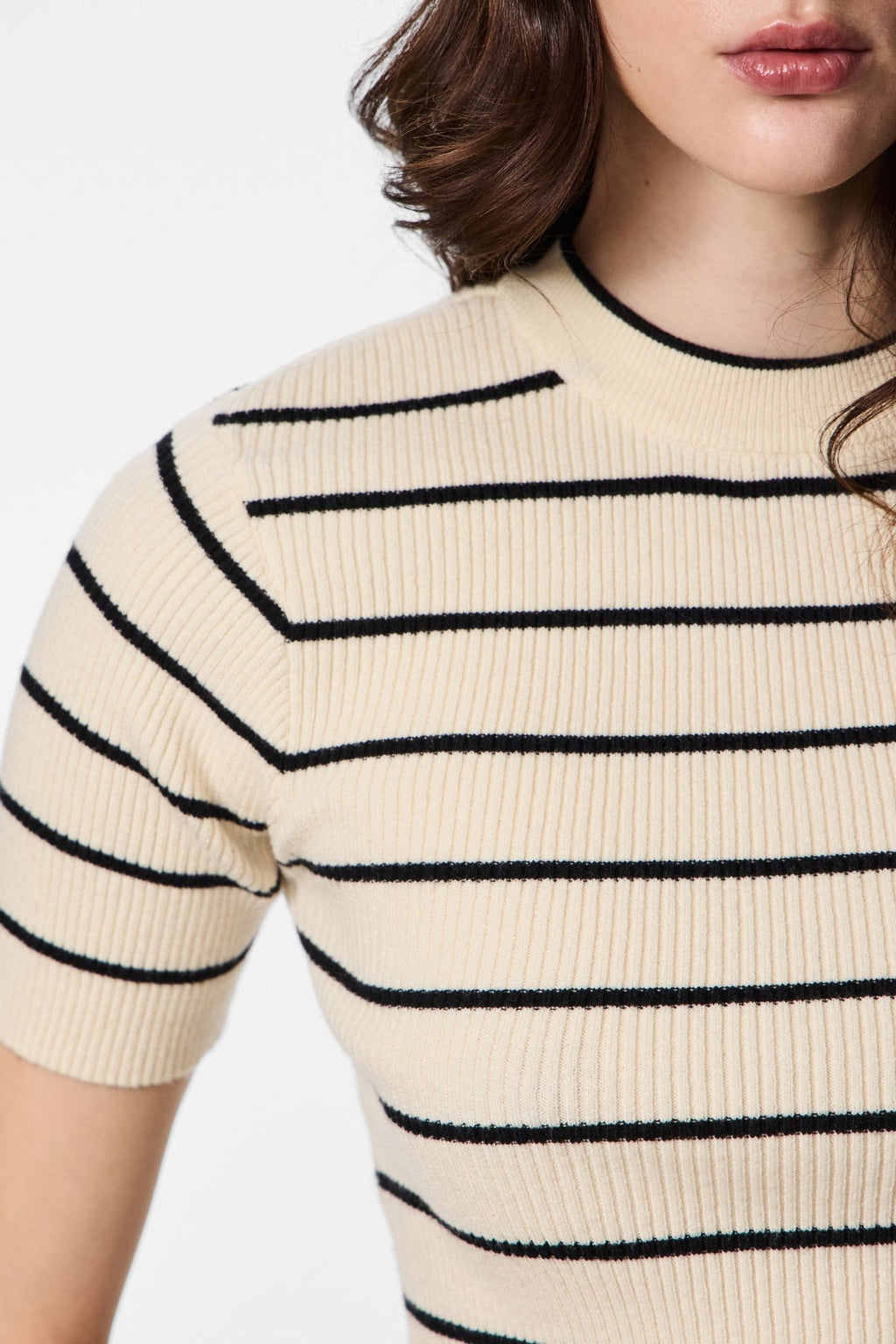 Mira O-Neck-Strick – Birke Schwarz