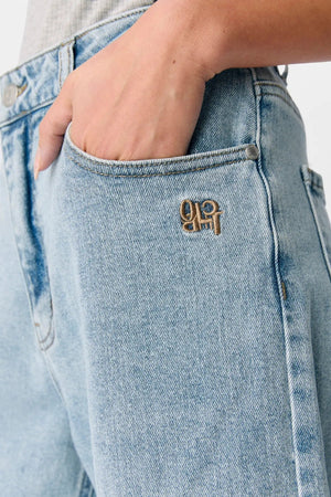 Isra Bermuda Shorts - mittelblauer Denim